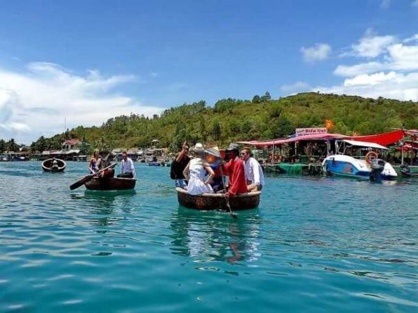 Private Tour Explore The Fishing Village By Bamboo Basket And Snorkeling Nha Trang